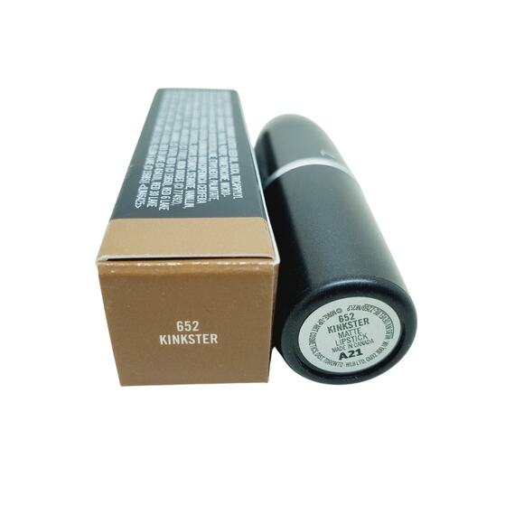 MAC Matte Lipstick 652 Kinkster - Picture 3 of 3